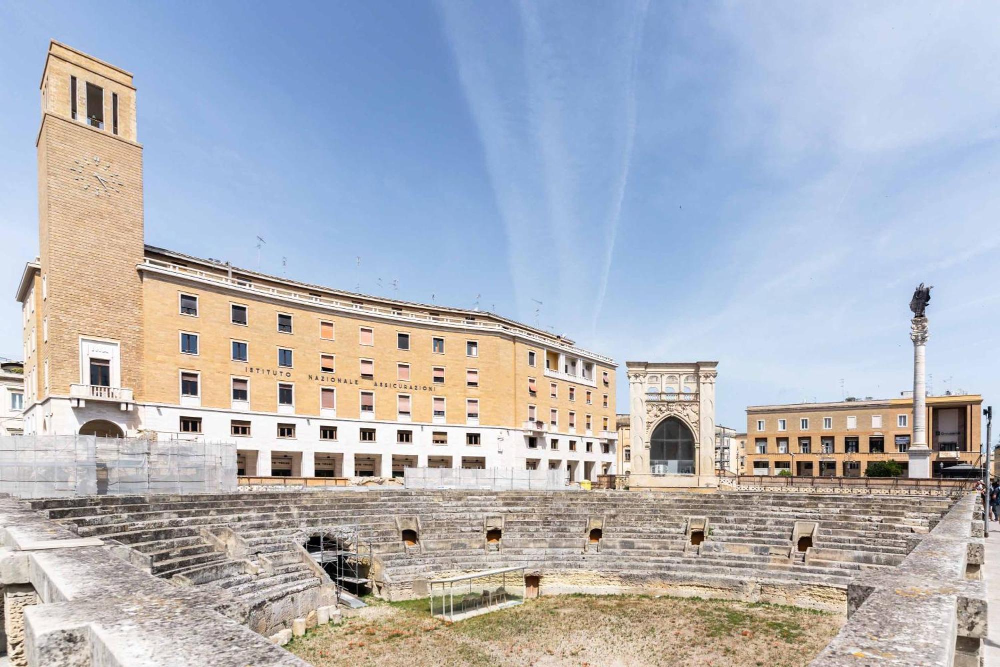 Limehome Lecce Palazzo Bn Exterior foto
