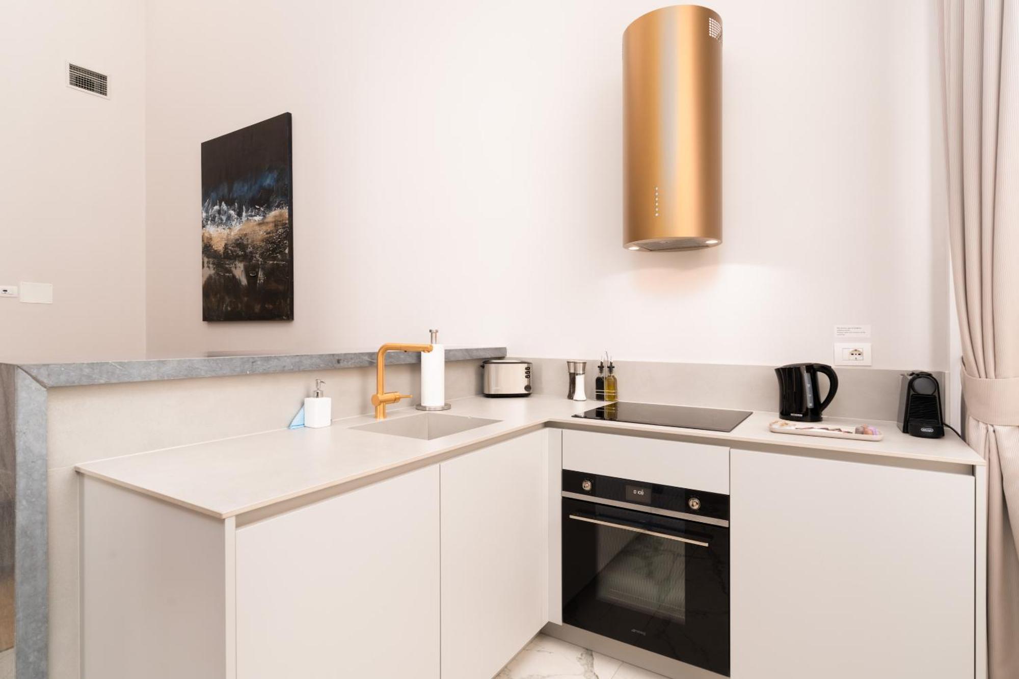 Limehome Lecce Palazzo Bn Exterior foto