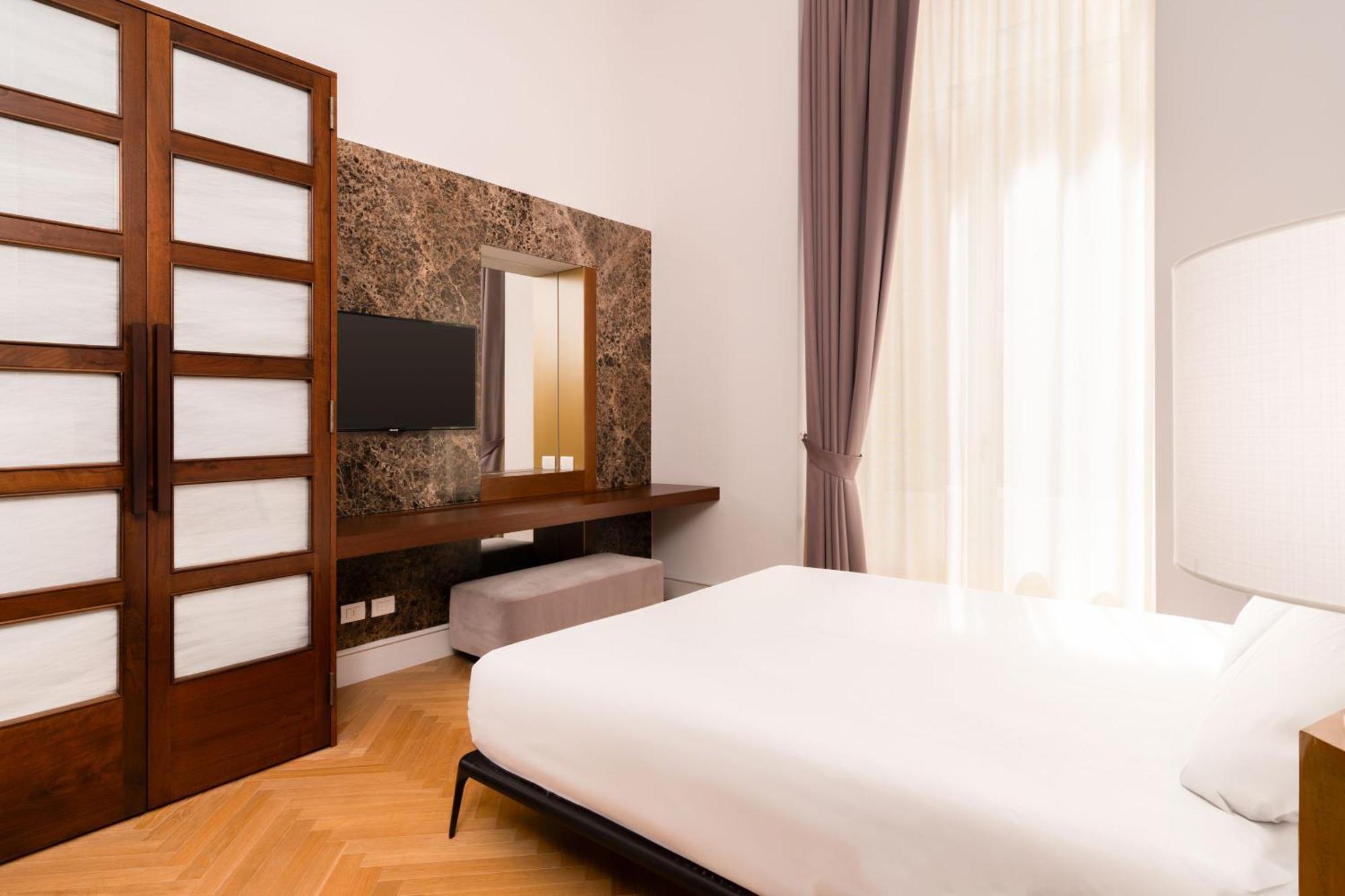 Limehome Lecce Palazzo Bn Exterior foto